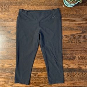 Nike Capri Leggings Size L